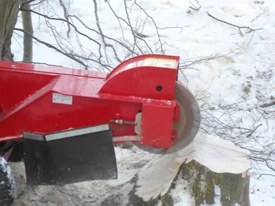 501028