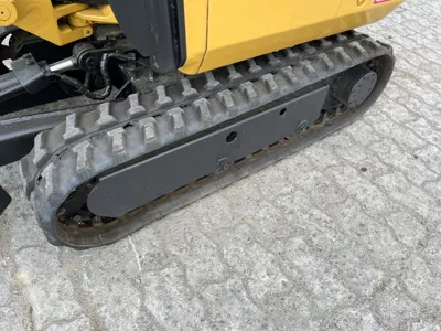 80932