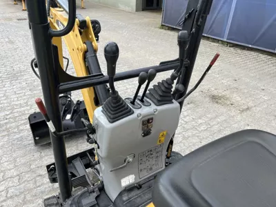 80932