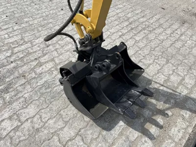 80933