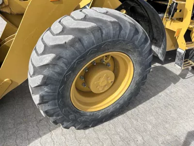 80960
