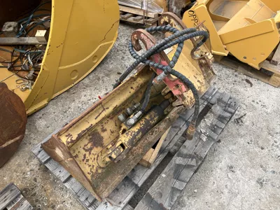 81084